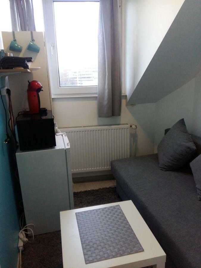 Private Studio Brussels Airport Buitenkant foto